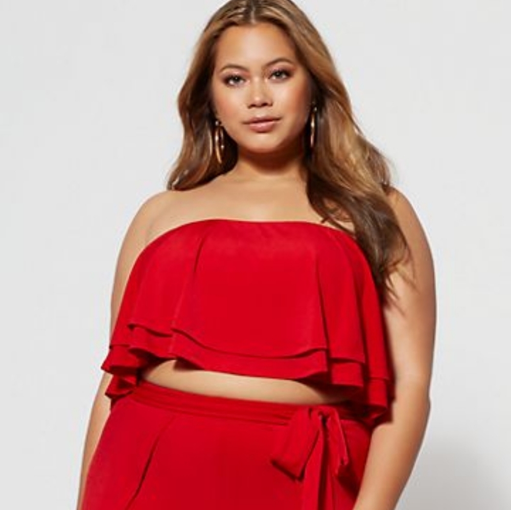 NWT Off the Shoulders Red Crop Top